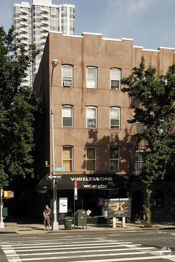 Primary Photo - 563-565 Second Ave
