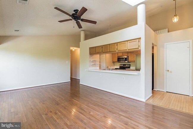 Building Photo - 2715 Snowbird Terrace