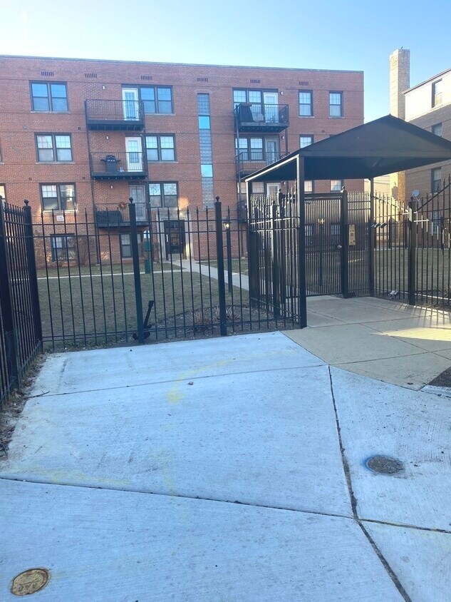 5228 N Campbell Ave Unit GA, Chicago, IL 60625 Condo for Rent in