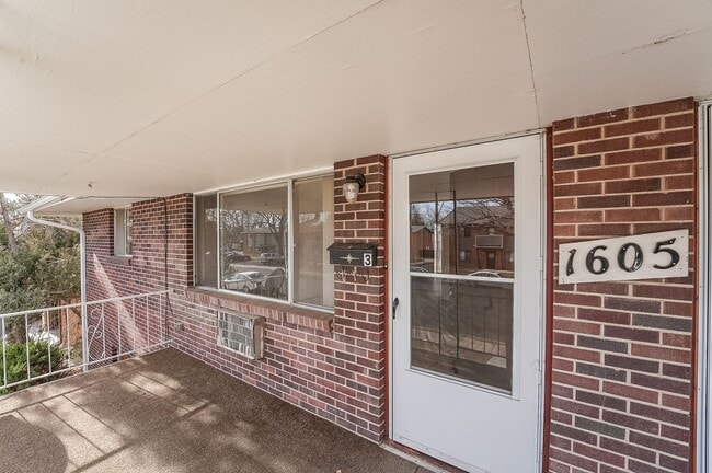 Building Photo - Dotsero1605 (BR-LN-KB)