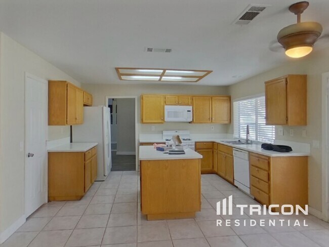 Foto del edificio - 1584 Bright View Dr