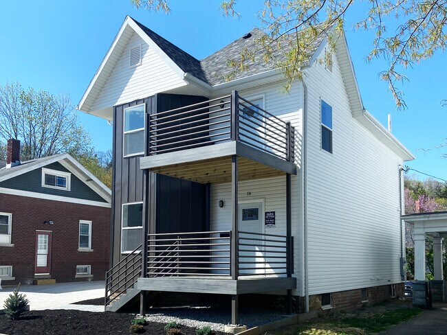 Building Photo - 14 Morris Ave
