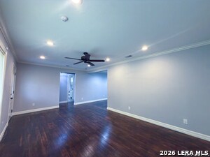 Foto del edificio - 614 Shadywood Ln