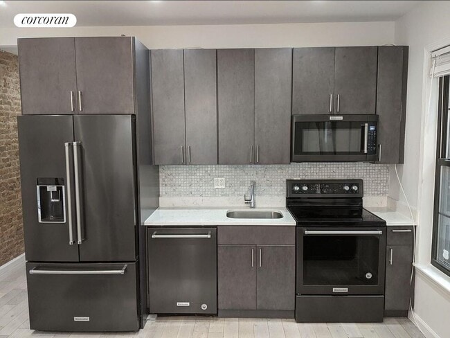 Foto del edificio - 582 E 28th St