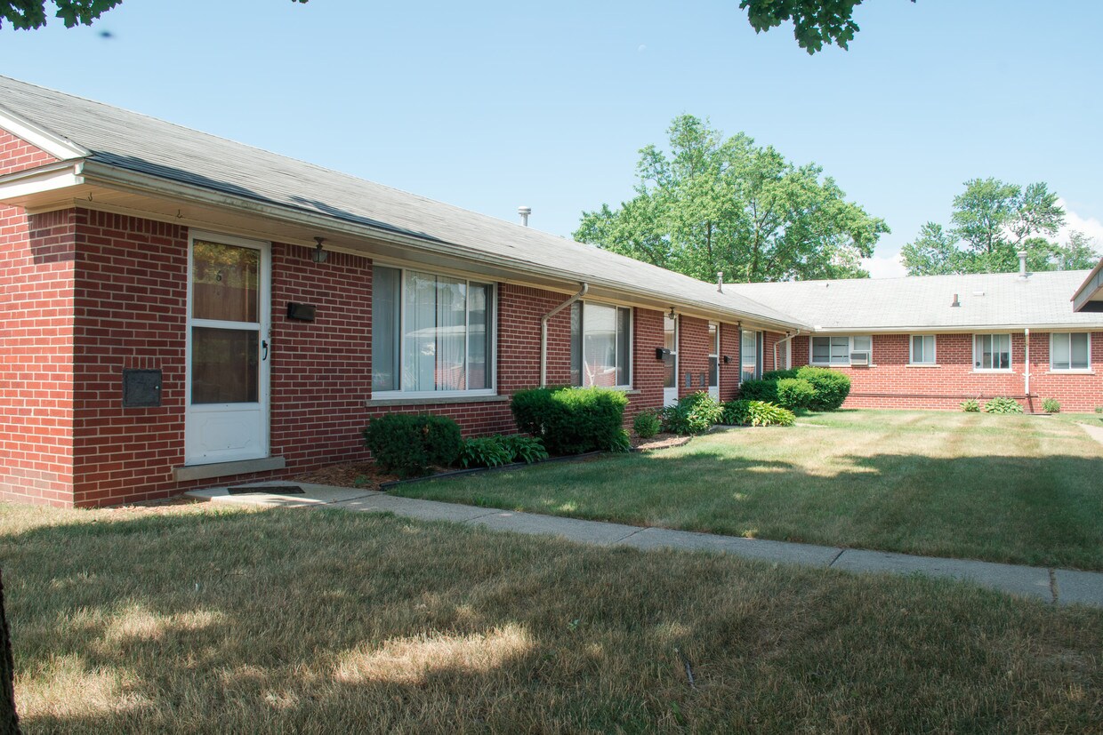 Foto principal - 1830 N Main St
