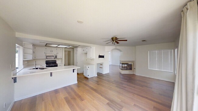 Foto del edificio - 34907 Summerwood Dr