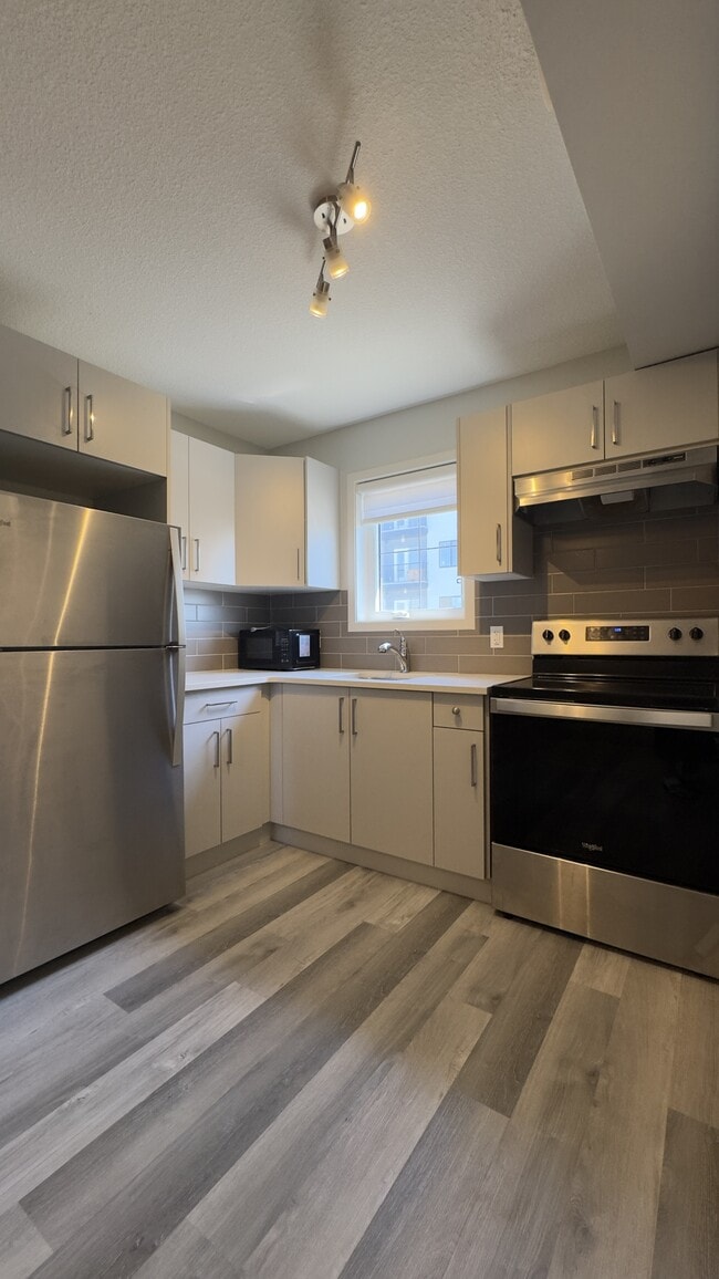 Building Photo - 6209-6266 66 St