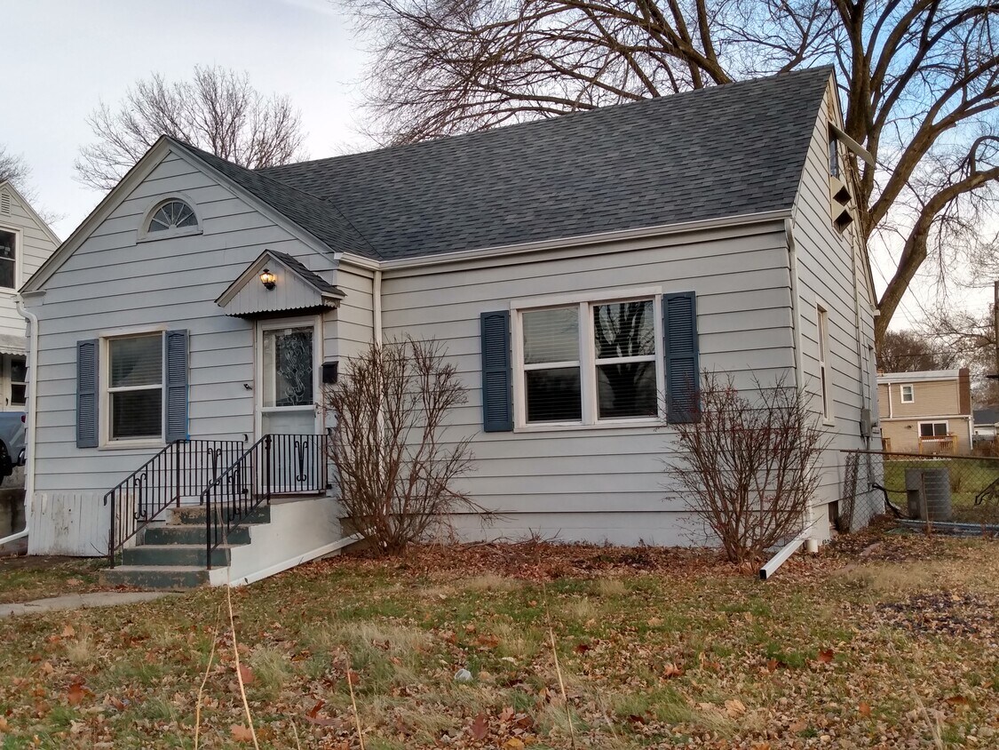 2036 22nd St, Rockford, IL 61108 House Rental in Rockford, IL