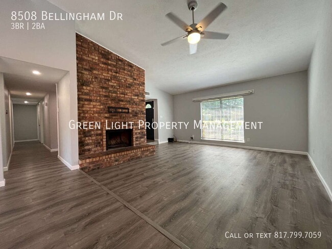 Foto del edificio - 8508 Bellingham Dr