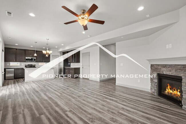 Building Photo - 3 Bed + Office, 2.5 Bath Lorson Ranch Home with Mountain Views & Open Space Behind
