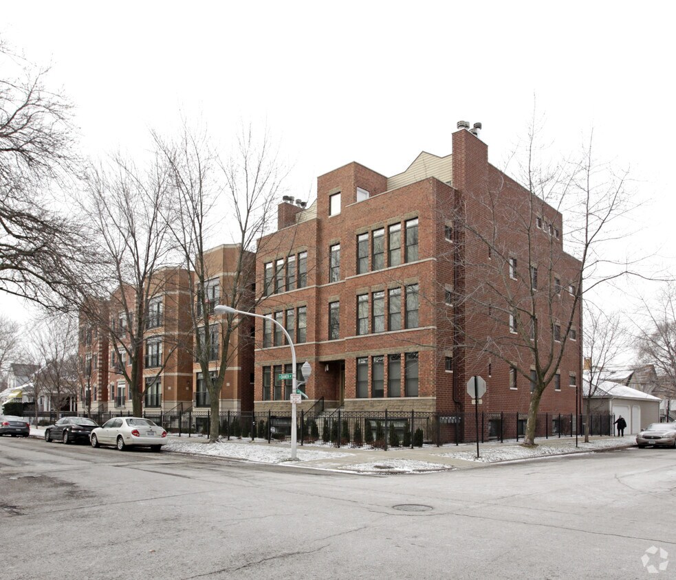 Foto del edificio - 6024-6036 N Damen Ave