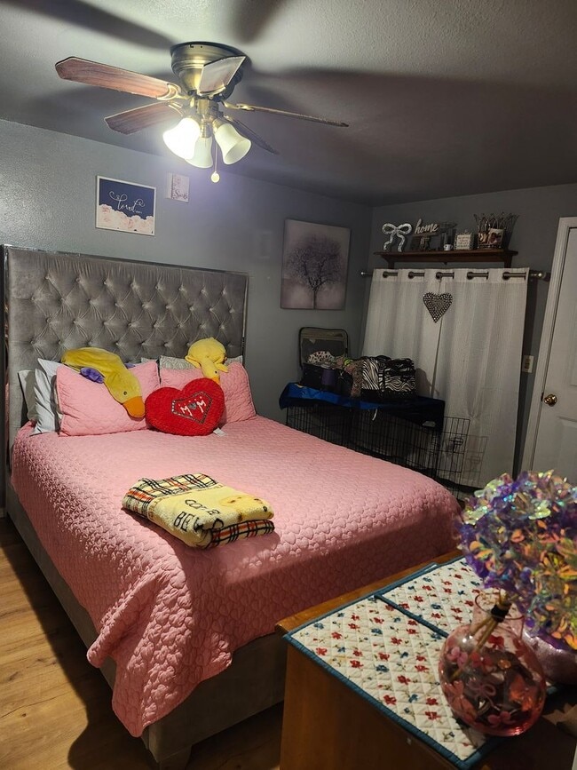 Foto del edificio - 27 S Elm St