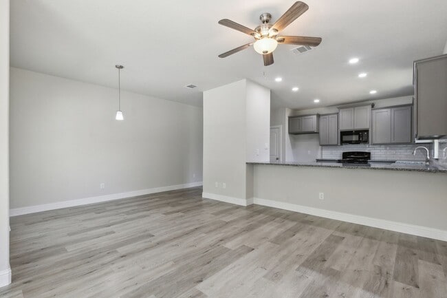 Foto del edificio - 211 N Eastern St