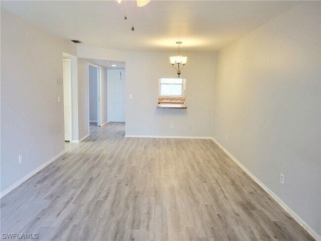 Building Photo - 136 Cape Coral Pkwy W