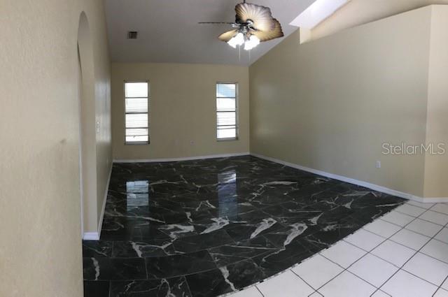 Building Photo - 21467 Peachland Blvd