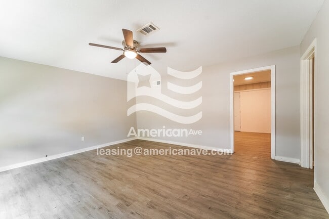 Building Photo - 252 McDowell Park Cir