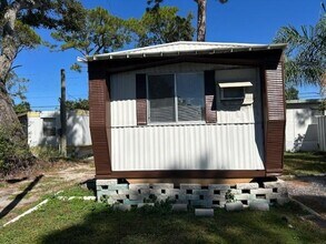 Building Photo - 10720 54th Ave N