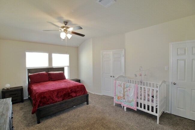 Foto del edificio - 2708 Risinger Rd