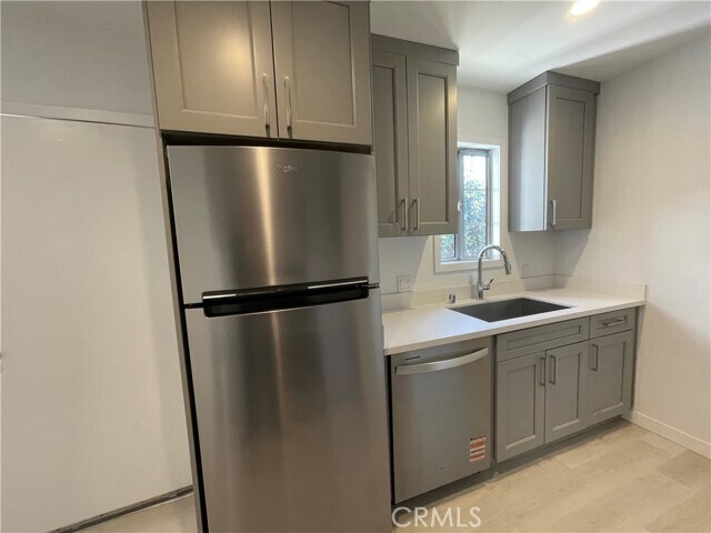 Foto del edificio - 1152 E 77th St