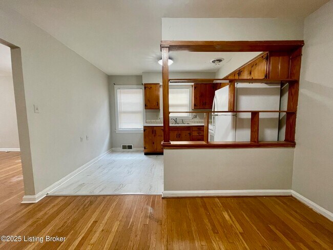 Foto del edificio - 208 Breckenridge Ln