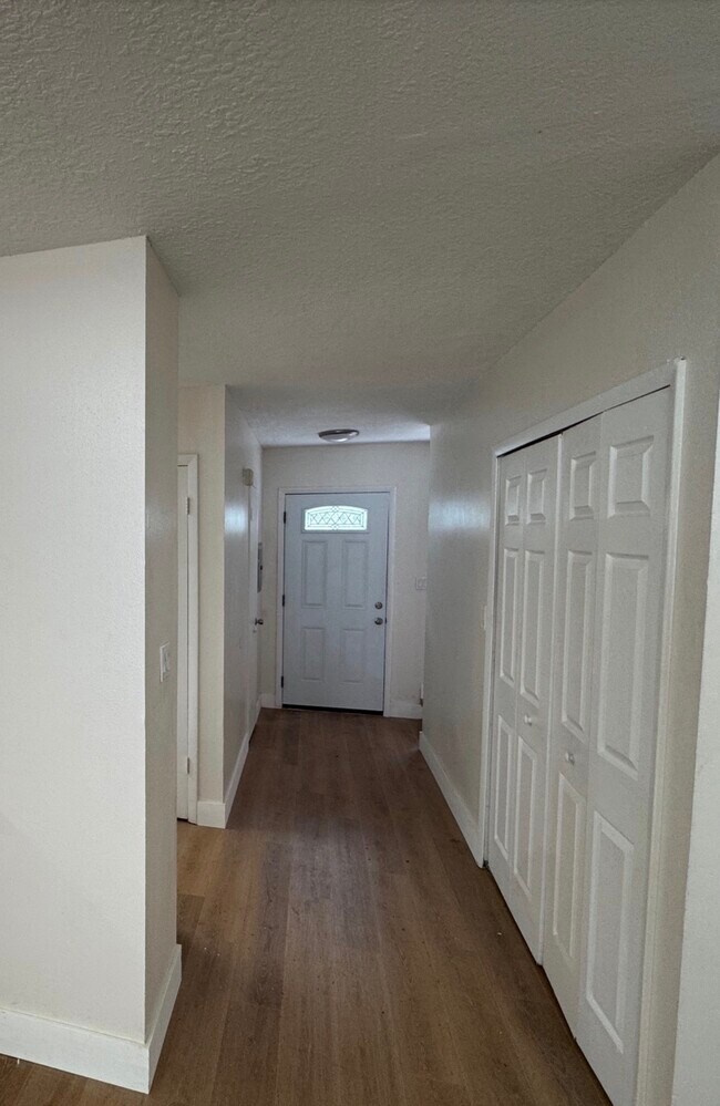 Foto del edificio - 11114 Essex Ridge Ct