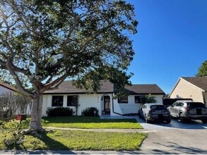 Building Photo - 20118 SW 124th Ct