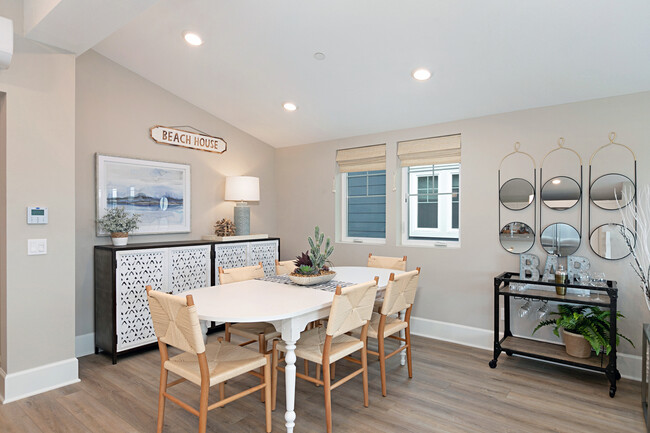 Building Photo - 807 Jersey Ct