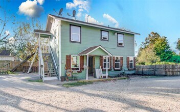 Building Photo - 410 Randall St