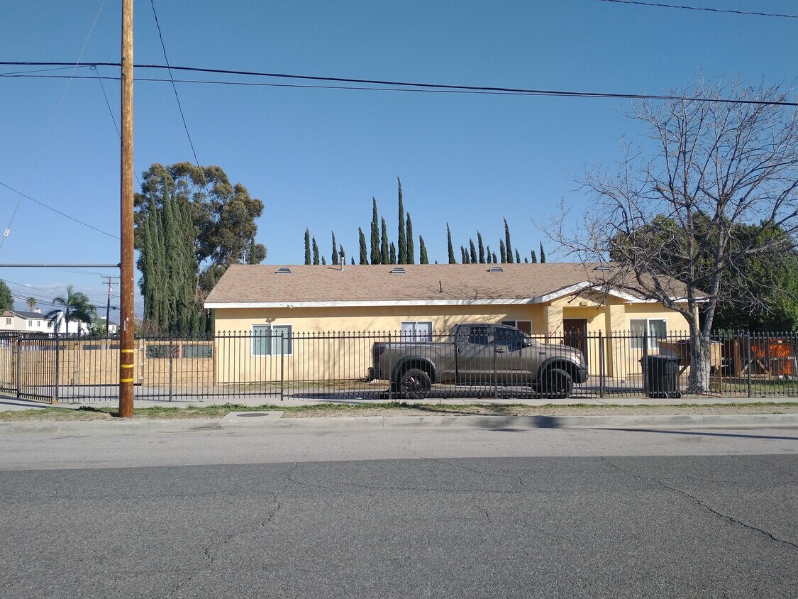 7711 Laurel Ave, Fontana, CA 92336 House for Rent in Fontana, CA