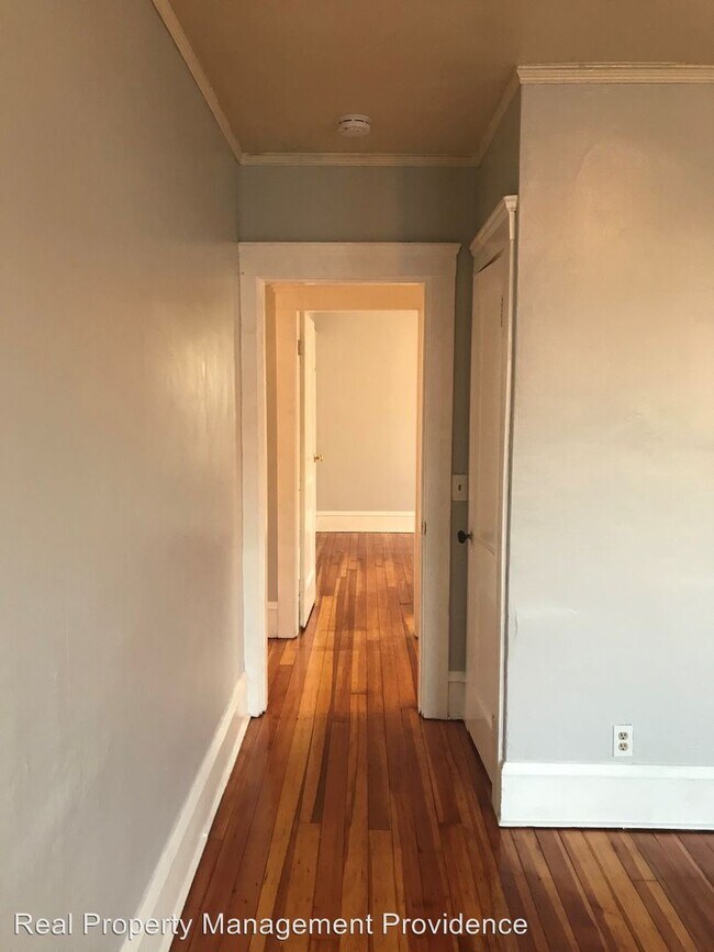 Foto del edificio - 508 Lonsdale Ave