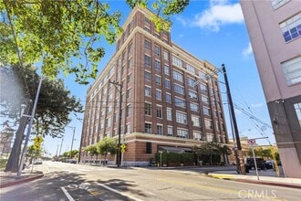 Building Photo - 1850 Industrial St