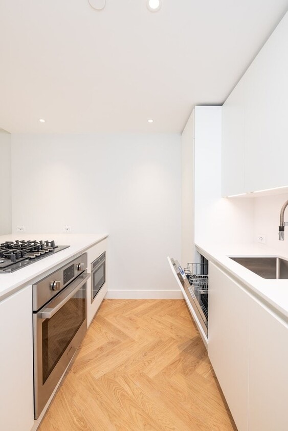 Primary Photo - Unique BrooklineBrighton Apartment