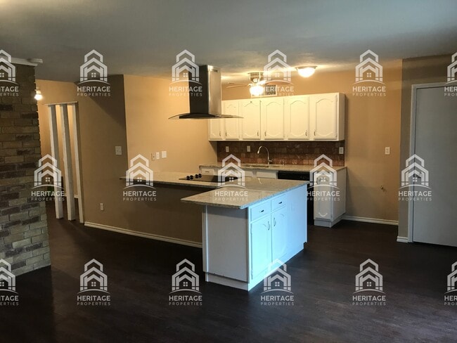 Photo - 2004 Newbury Dr House