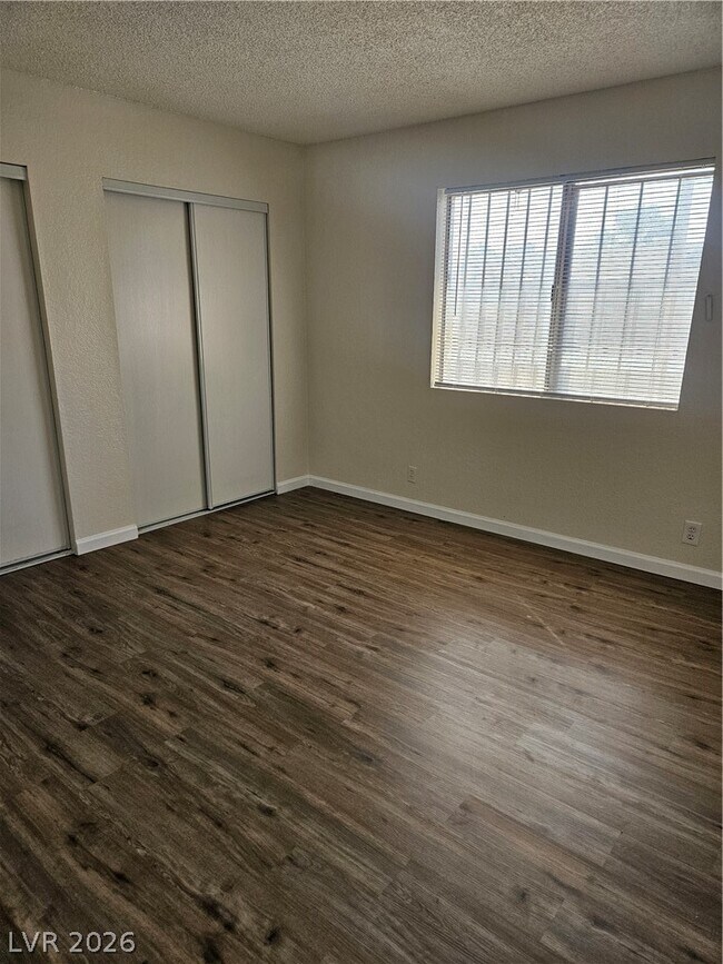Foto del edificio - 4581 Macher Way