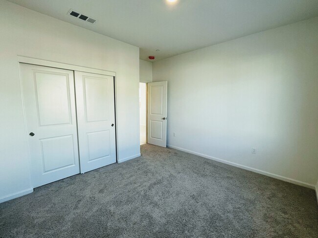 Foto del edificio - 5324 Hames Valley Ln
