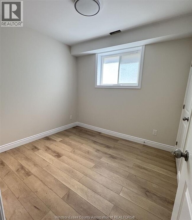 Building Photo - 448 Crawford Ave