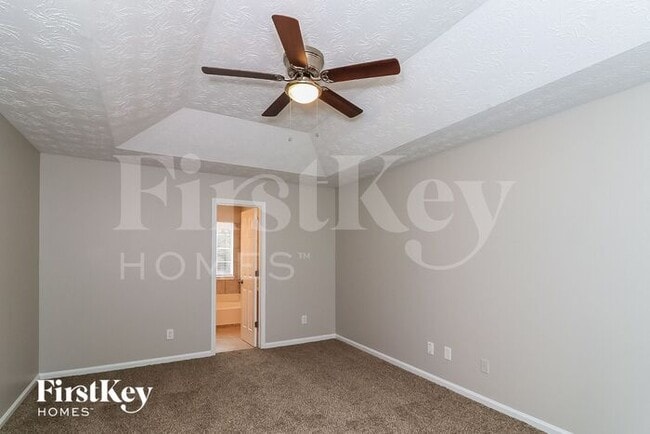 Building Photo - 3010 Scepter Dr