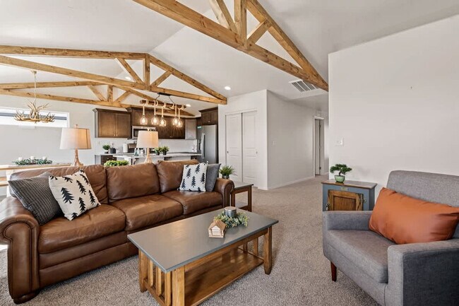 Foto del edificio - 16757 Ryeland Ave