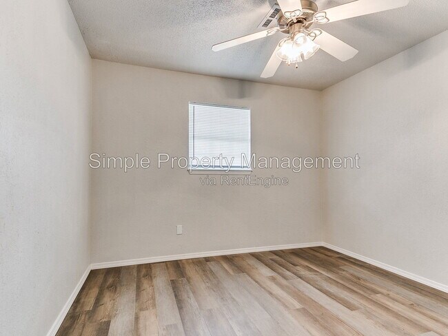 Foto del edificio - 5832 NW 31st Terrace