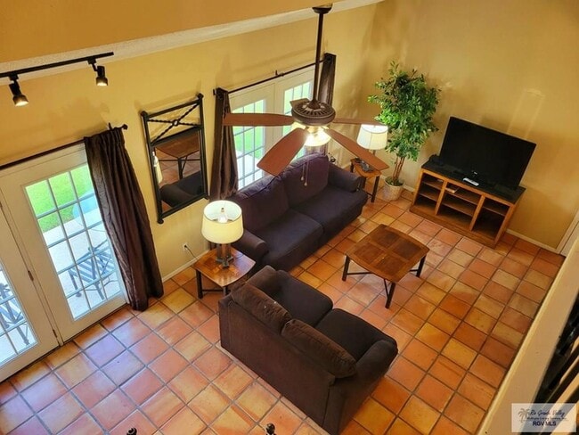 Building Photo - 114 Balboa