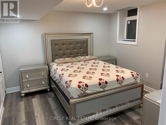 Photo du bâtiment - 11 Mendoza Dr