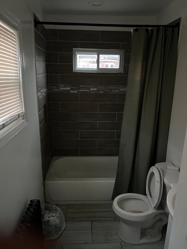 Foto del edificio - 525 Normandy Ave