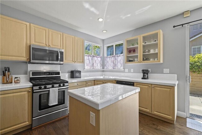 Foto del edificio - 27151 Manor Cir