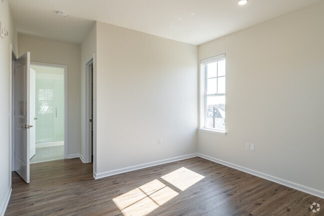 2BR, 2BA - 1,105SF - The AXIS at South Amboy on Bordentown Ave.