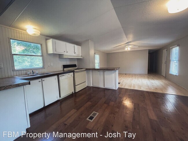 Building Photo - 3 br, 2 bath House - 332 Stacks Rd