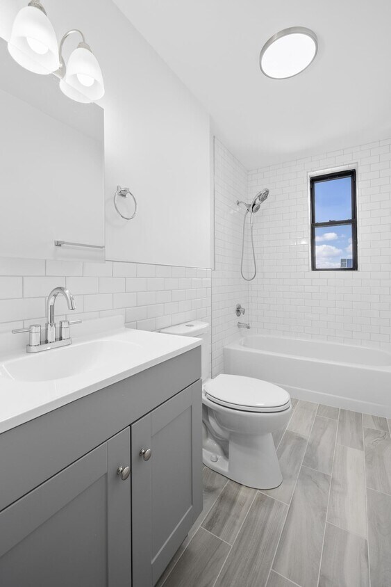Foto principal - 787 Summit Ave