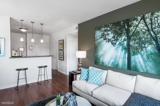 Building Photo - 1 br, 1 bath Apartment - 4207 Live Oak St