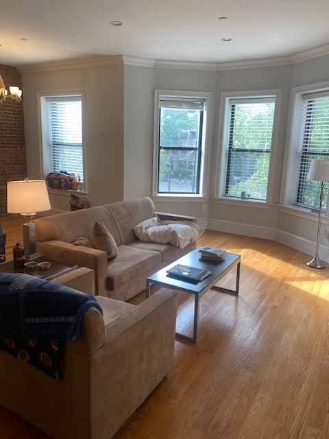 Foto del edificio - 1089 Beacon St