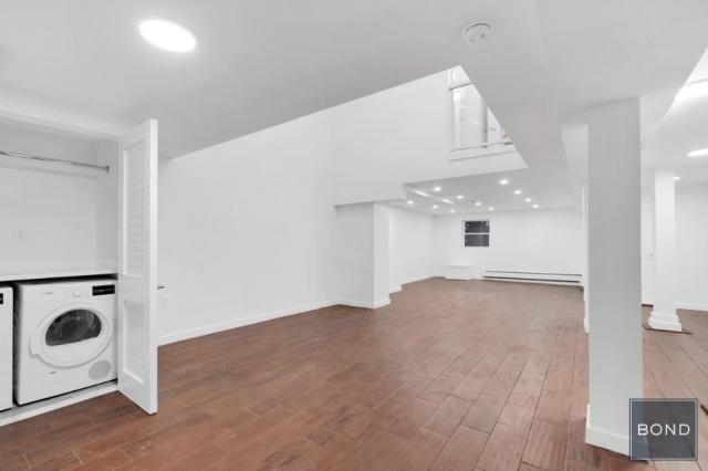 Building Photo - 3 bedroom in NEW YORK NY 10030