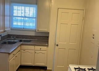 Foto del edificio - 225 W 5th St